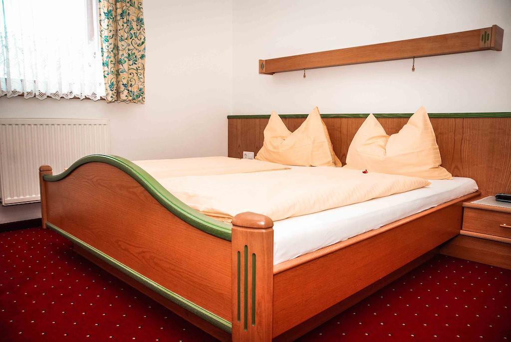 Komfort Appartement Royal Windberger Schladming Ruang foto